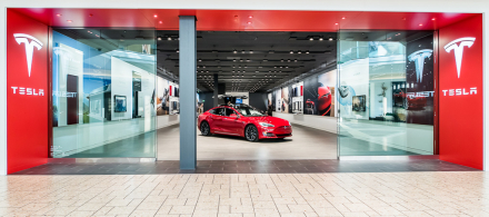 Tesla-Store-1.jpg
