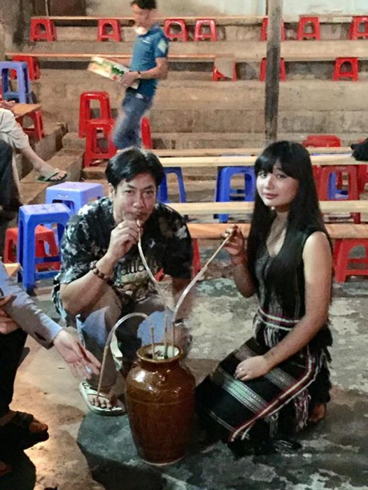 Jolie - Trên những nẻo đường Jolie - Trên những nẻo đường