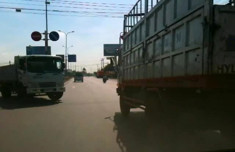 Những tình huống lái xe nên "Lưu ý" ! Những tình huống lái xe nên "Lưu ý" !