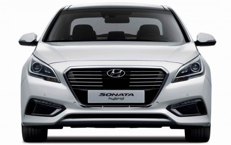 Hyundai Sonata Hybrid 2015 tiêu hao chỉ 5,49 lít/100 km