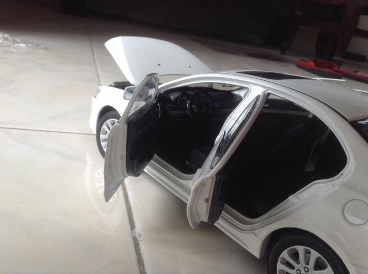Đồ chơi xe Mitsubishi Đồ chơi xe Mitsubishi