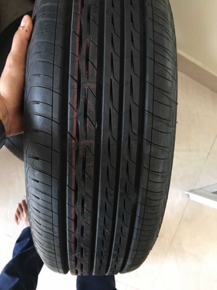 Sale off 4 vỏ 205/65R15 gai GR100 xe innova (5tr/4 vỏ)