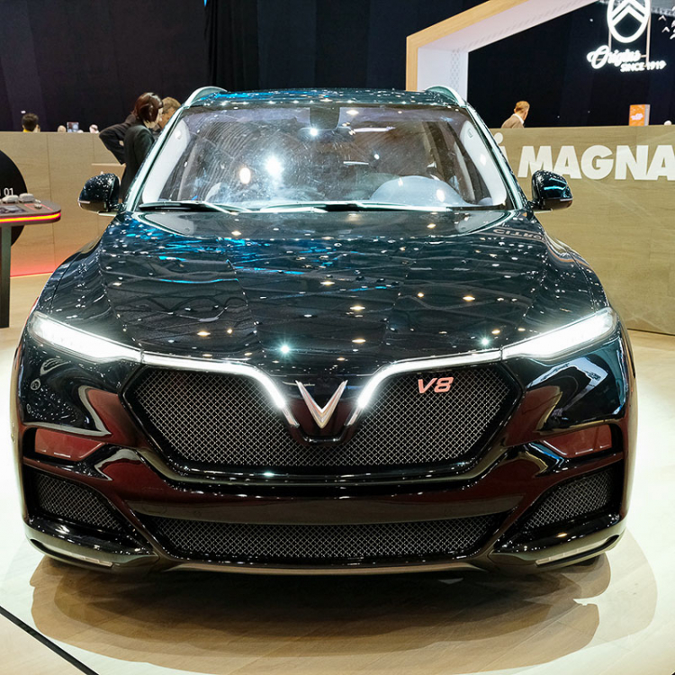 VinFast trưng bày chiếc SUV Lux V8 bản đặc biệt tại Geneva, Thuỵ Sĩ; dự kiến 2020 bán