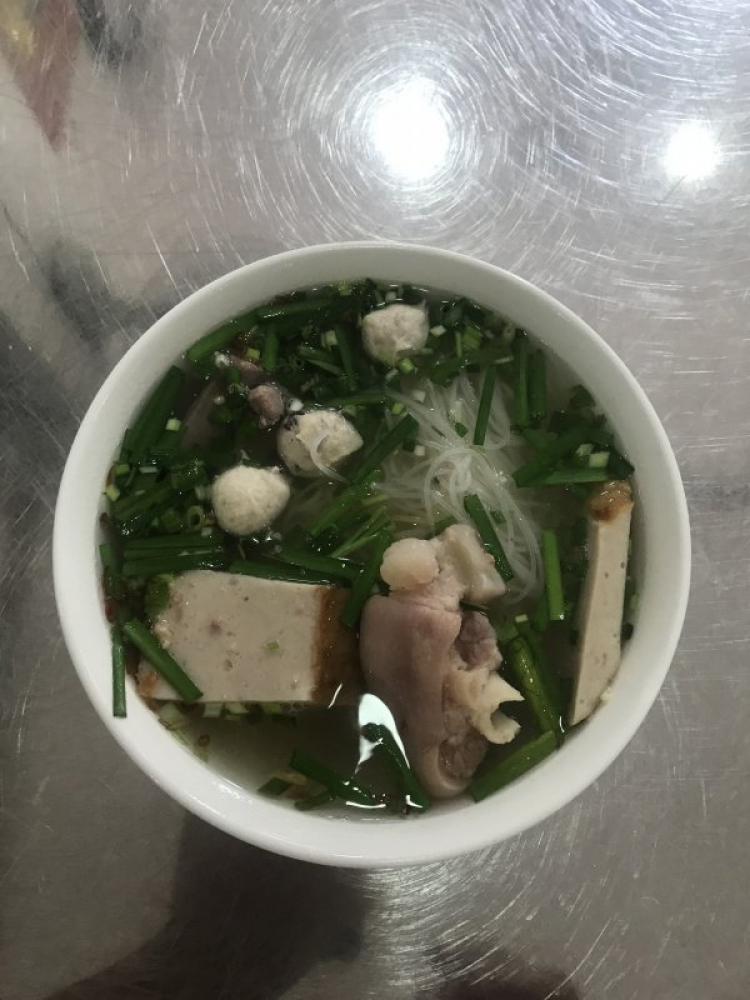 Khi đề máy xe bật điều hòa liền có nên ko? Khi đề máy xe bật điều hòa liền có nên ko?