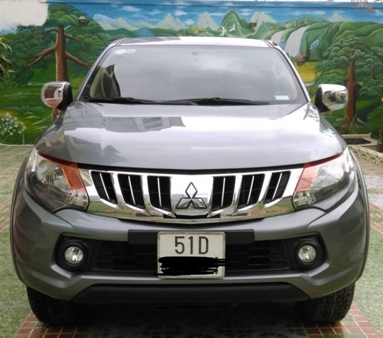 Mitsubishi Triton 1 cầu, số tự động