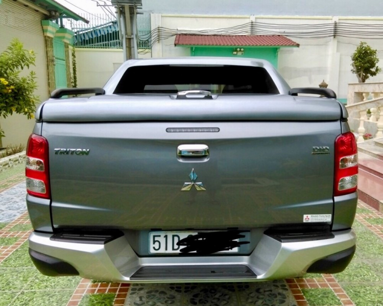 Mitsubishi Triton 1 cầu, số tự động