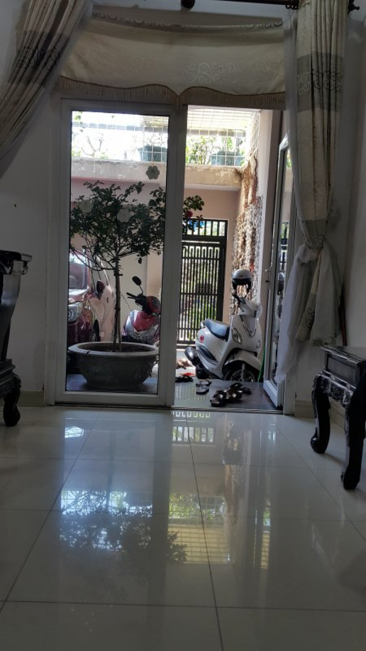 Xử lí gạch lát tầng trệt bị rộp