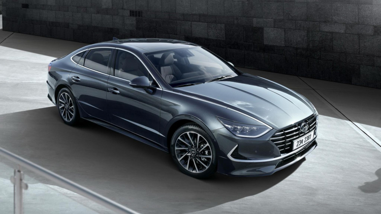 Hyundai Sonata thế hệ thứ 8 lộ diện: “lột xác” về thiết kế, nội thất giống xe Đức Hyundai Sonata thế hệ thứ 8 lộ diện: “lột xác” về thiết kế, nội thất giống xe Đức