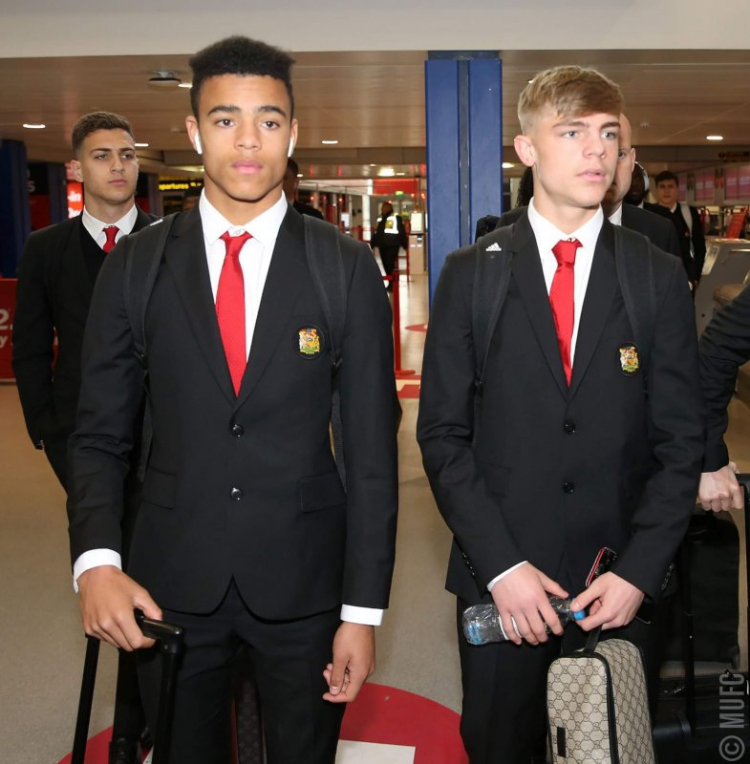 PSG-MU: Cuộc lật đổ ngoạn mục. PSG-MU: Cuộc lật đổ ngoạn mục.