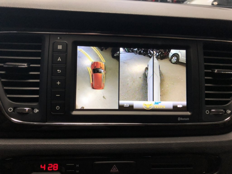 Camera 360 độ OWIN - An toàn tuyệt đối, ghi lại hành trình, vạch dẫn hướng Mercedes chính xác Camera 360 độ OWIN - An toàn tuyệt đối, ghi lại hành trình, vạch dẫn hướng Mercedes chính xác