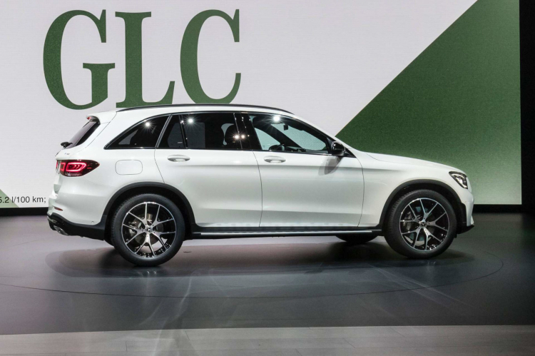 [GMS 2019] Mercedes-Benz GLC 2020 trình làng: Cập nhật kiểu dáng mới và động cơ mới