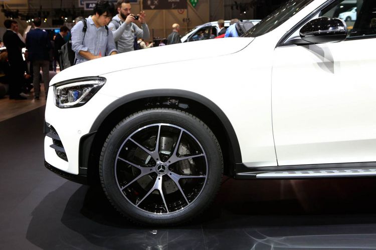 [GMS 2019] Mercedes-Benz GLC 2020 trình làng: Cập nhật kiểu dáng mới và động cơ mới