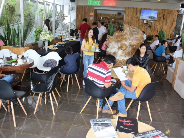 Nhờ tư vấn mở quán cafe nhân vụ Highlands