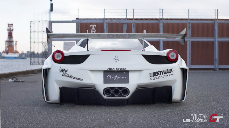 Liberty Walk ra mắt bộ kit wide-body mới cho Ferrari 458 Italia