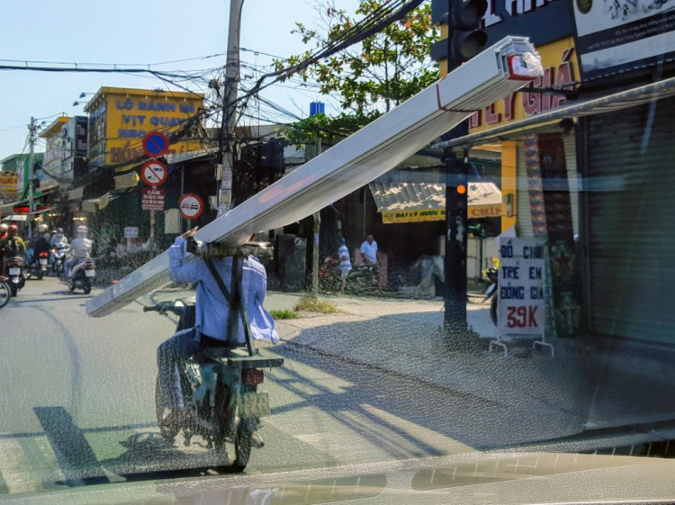 Mưu sinh kiểu liều mạng