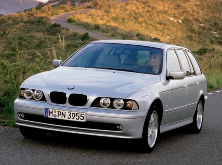 “Của lạ” BMW 520d Touring đời 2003 rao bán với giá 230 triệu tại TP. HCM