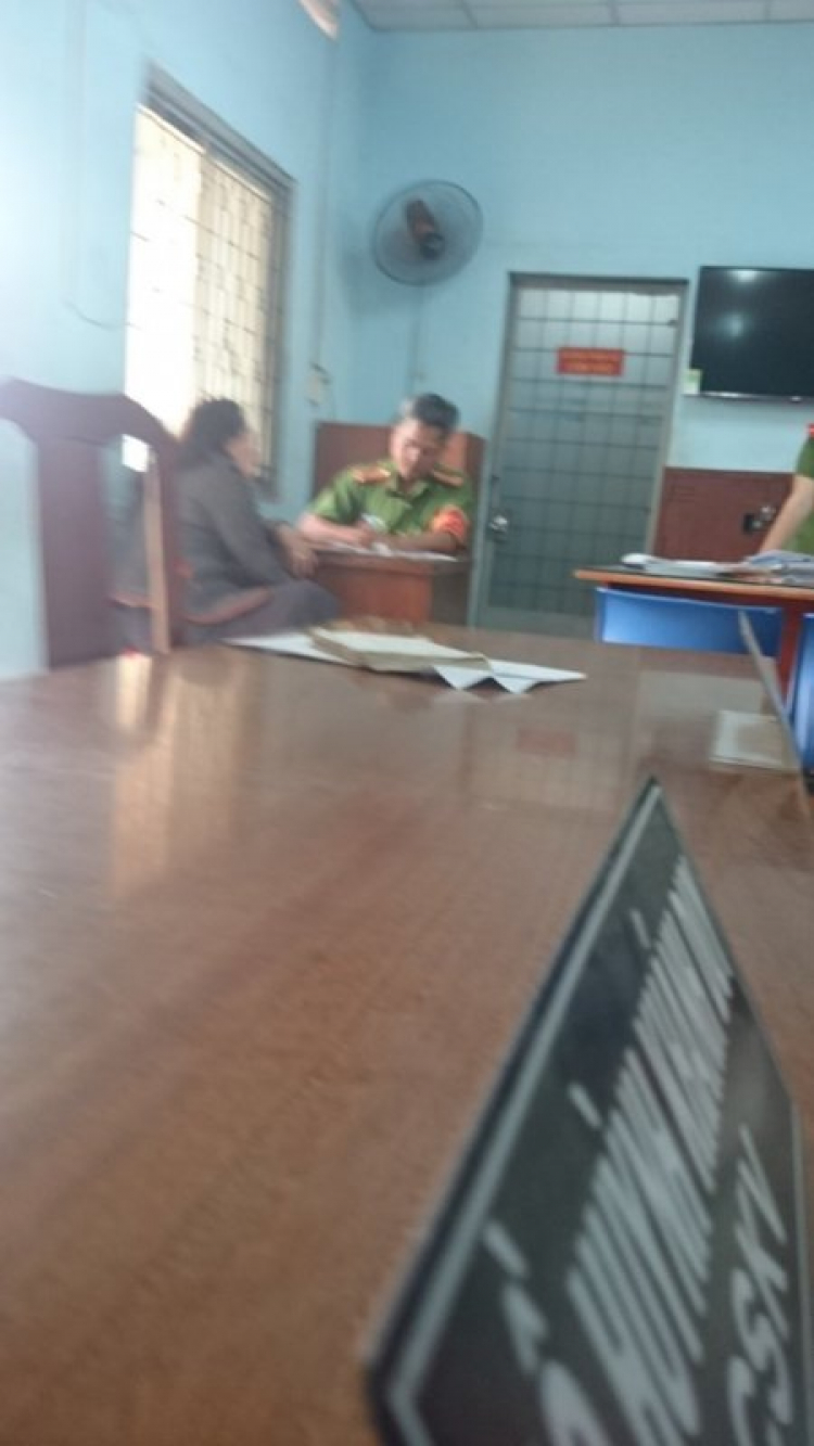 DÀN CẢNH MÓC TÚI TRƯỚC CHỢ BÌNH TRIÊU DÀN CẢNH MÓC TÚI TRƯỚC CHỢ BÌNH TRIÊU
