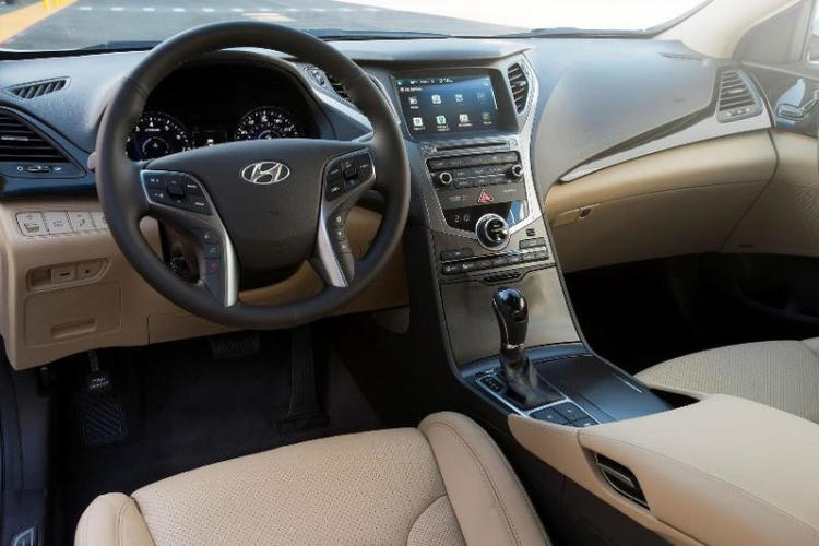 Hyundai chính thức trình làng Azera Facelift 2015
