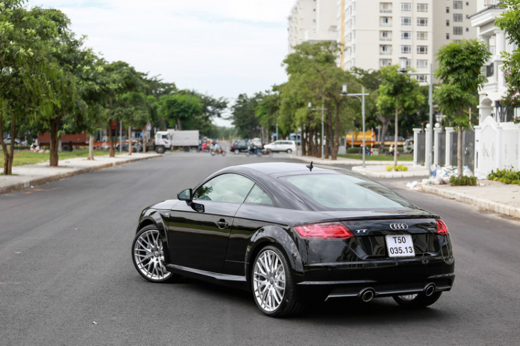 Sau vô lăng Audi TT 2015 đầu tiên tại Việt Nam