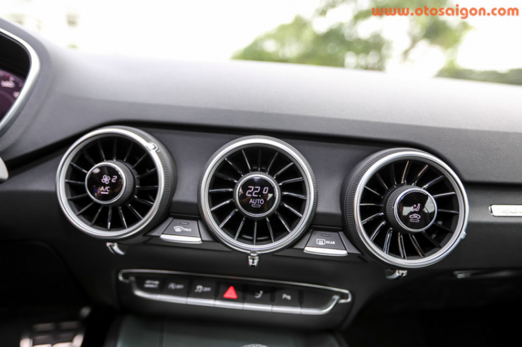 Sau vô lăng Audi TT 2015 đầu tiên tại Việt Nam Sau vô lăng Audi TT 2015 đầu tiên tại Việt Nam