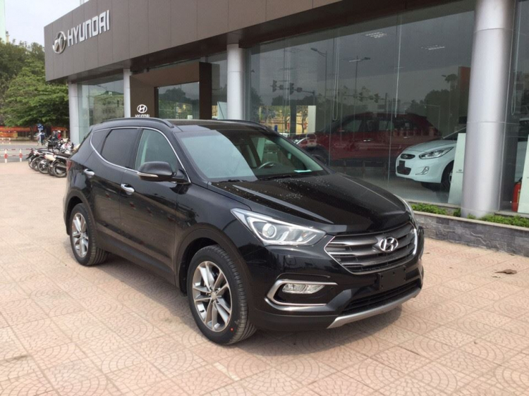 Cần mua xe Hyundai SantaFe 2019 bản xăng base