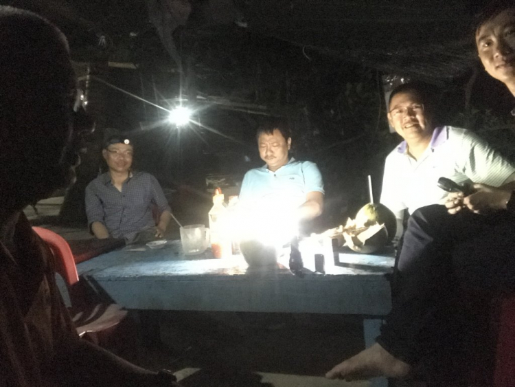 Tìm đến đỉnh Quế, Tây Giang, Quảng Nam. Tìm đến đỉnh Quế, Tây Giang, Quảng Nam.