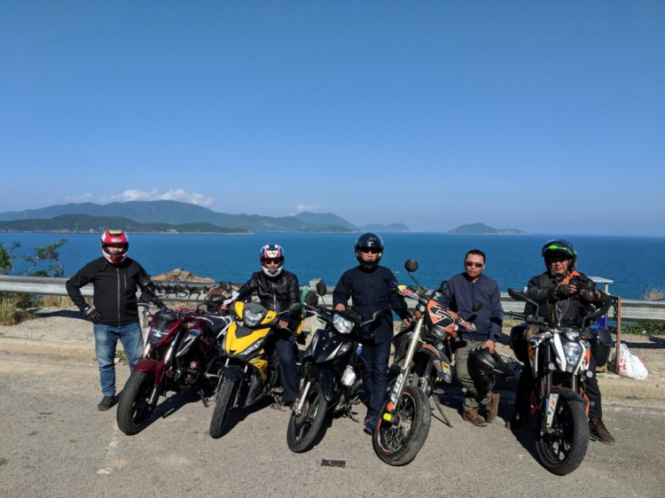 Tìm đến đỉnh Quế, Tây Giang, Quảng Nam. Tìm đến đỉnh Quế, Tây Giang, Quảng Nam.
