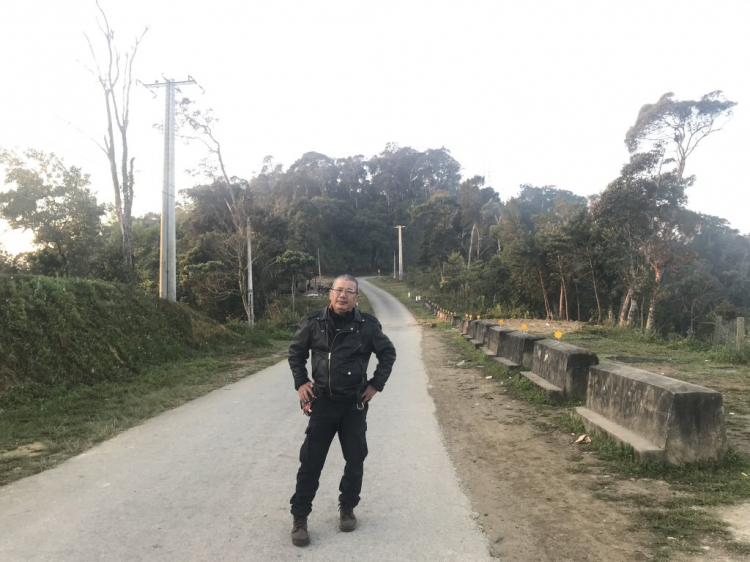 Tìm đến đỉnh Quế, Tây Giang, Quảng Nam. Tìm đến đỉnh Quế, Tây Giang, Quảng Nam.