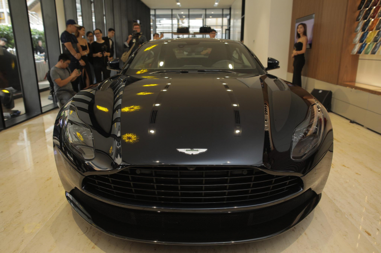 Aston Martin đã bán chính hãng ở Việt Nam, showroom tại Sài Gòn