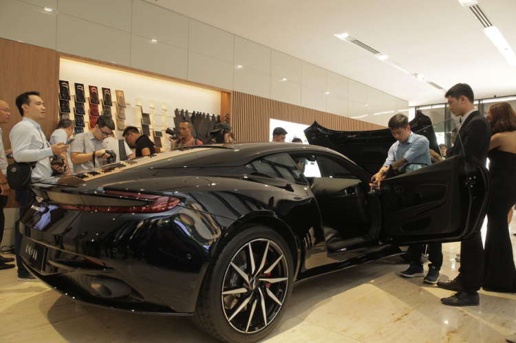 Aston Martin đã bán chính hãng ở Việt Nam, showroom tại Sài Gòn