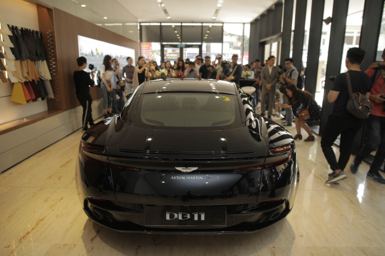 Aston Martin đã bán chính hãng ở Việt Nam, showroom tại Sài Gòn
