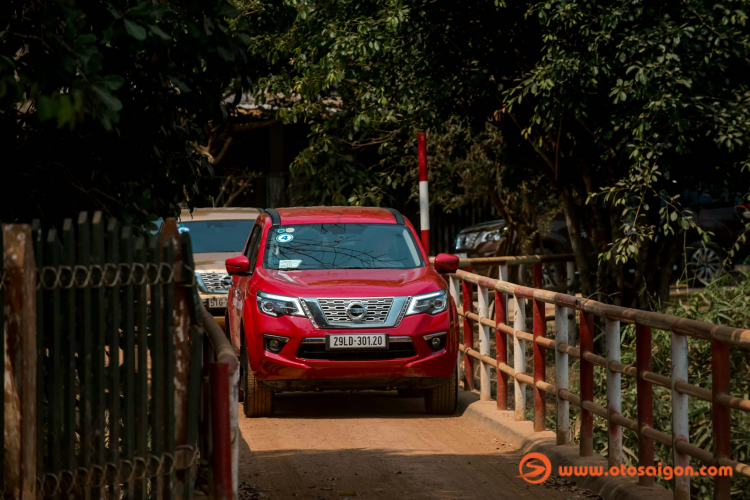 Nissan Terra - SUV dành cho người yêu thích cầm lái; điểm mạnh ở khung gầm và công nghệ an toàn