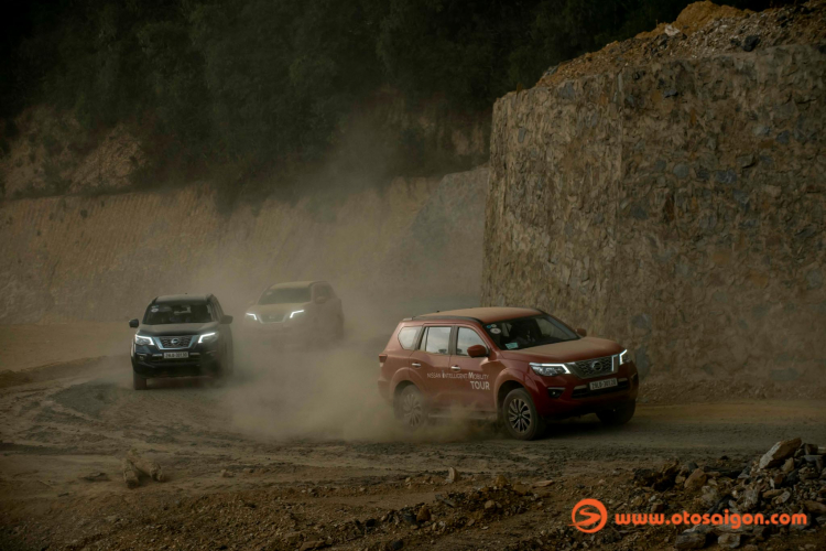 Nissan Terra - SUV dành cho người yêu thích cầm lái; điểm mạnh ở khung gầm và công nghệ an toàn Nissan Terra - SUV dành cho người yêu thích cầm lái; điểm mạnh ở khung gầm và công nghệ an toàn