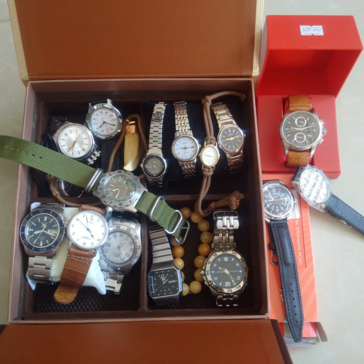 Bàn về đồng hồ Bàn về đồng hồ