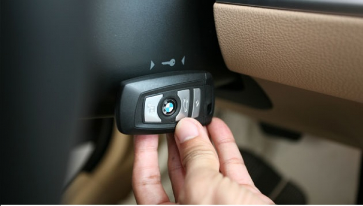 Giúp em vấn đề Remote chìa khoá xe BMW 320i (F30)