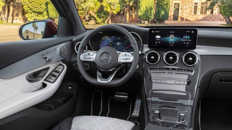 Mercedes-Benz giới thiệu GLC Coupe 2020: Thiết kế cao cấp hơn; lắp động cơ 2.0 mild-hybrid mới