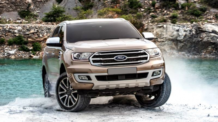 1 suất duy nhất Ford Everest BiTurbo bán nguyên giá