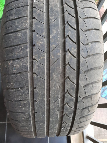Tyre 1.jpg