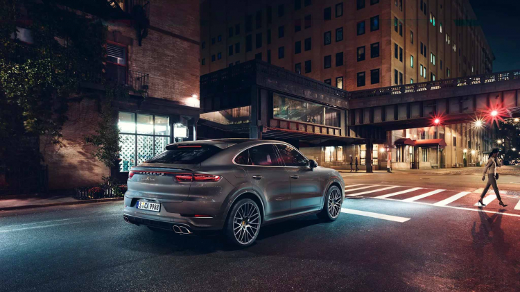 Porsche Cayenne Coupe ra mắt: “tuyên chiến” với BMW X6, GLE Coupe hay Audi Q8