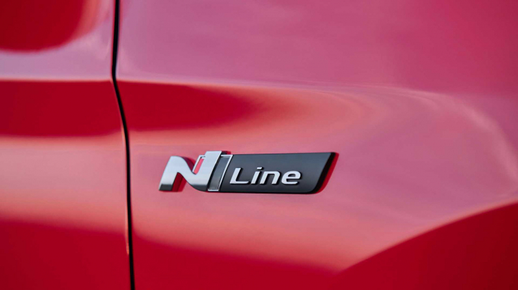Hyundai giới thiệu Tucson N Line mới: Thiết kế thể thao, động cơ dầu hybrid mạnh mẽ
