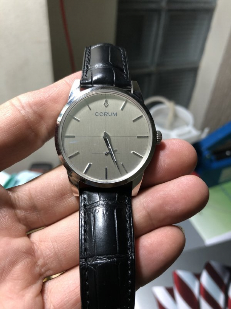 Bàn về đồng hồ Bàn về đồng hồ