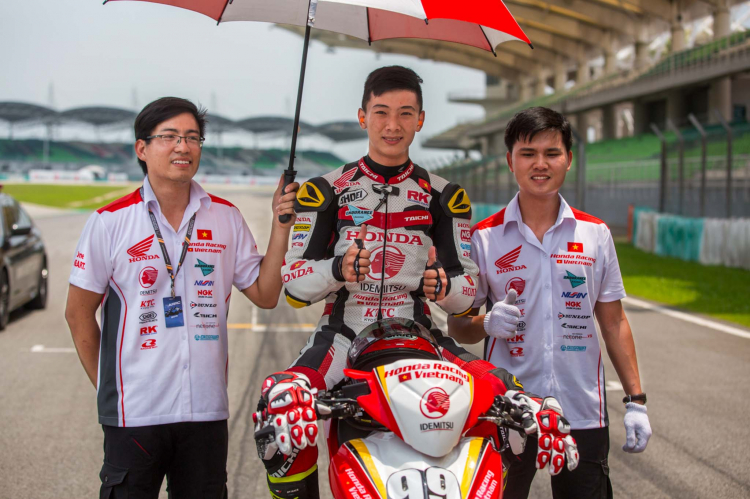 Đội đua Honda Racing Việt Nam (HRV) chính thức thành lập và thi đấu độc lập