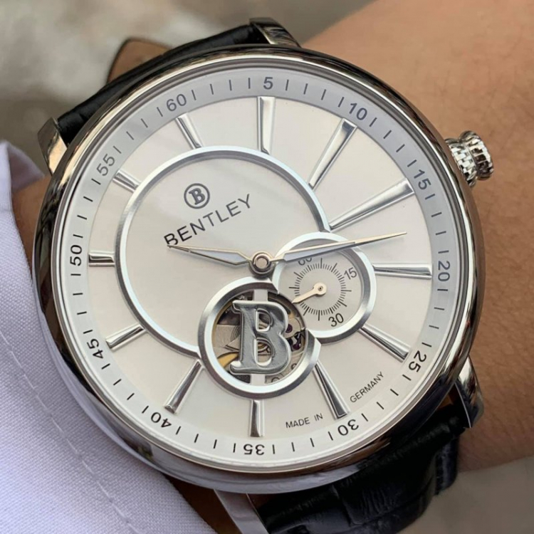 Bàn về đồng hồ Bàn về đồng hồ