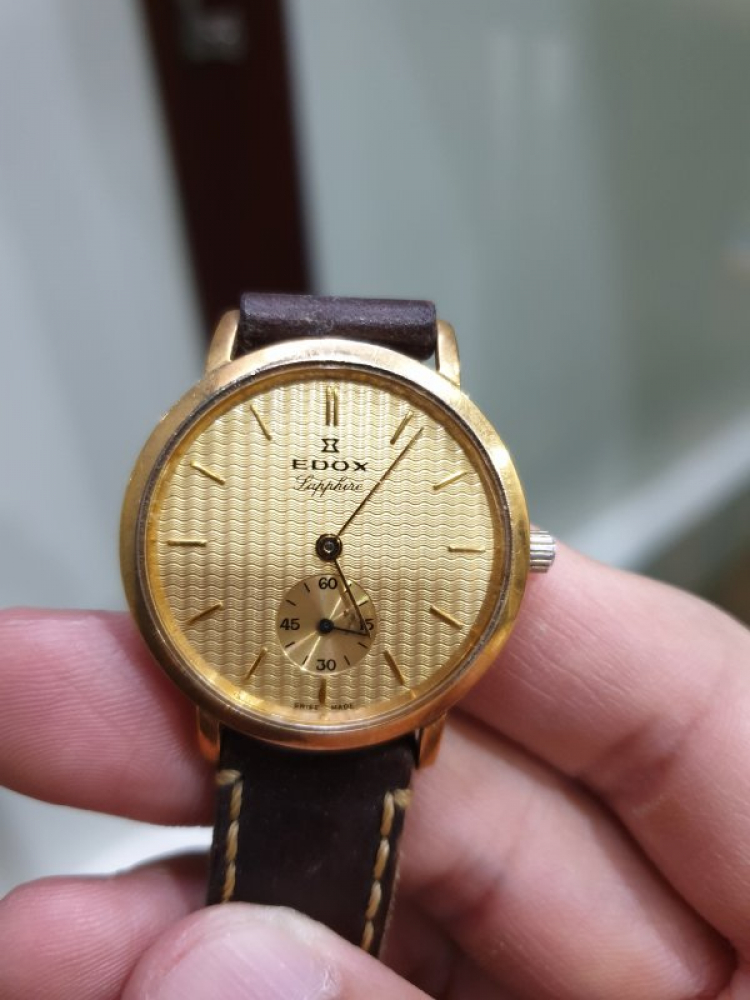 Bàn về đồng hồ Bàn về đồng hồ