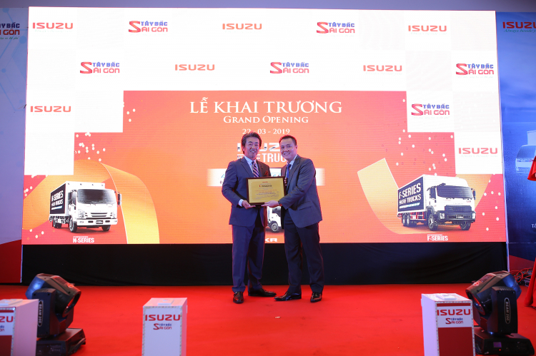 Khai trương đại lý xe thương mại Isuzu i-Trucks TÂY BẮC SÀI GÒN