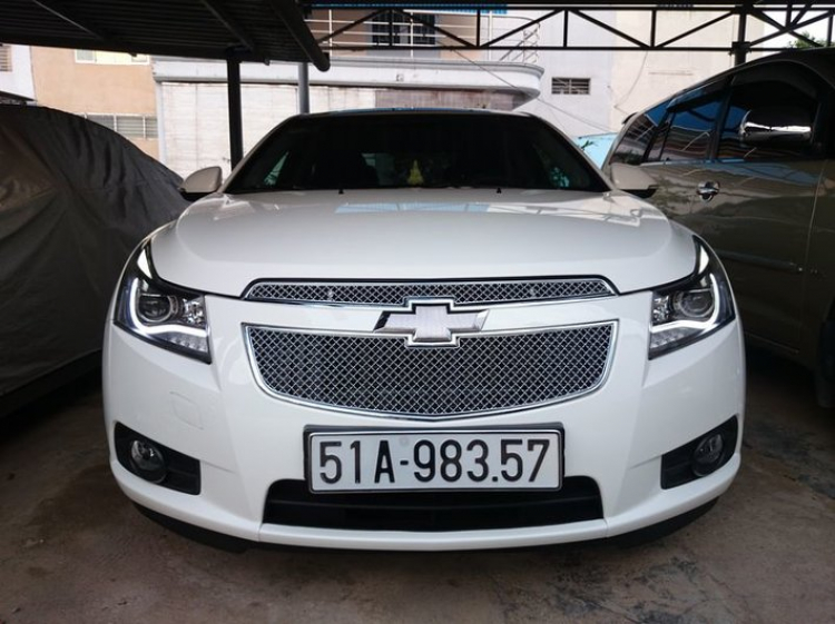 Một e Cruze trang điểm nhẹ nhàng ! Một e Cruze trang điểm nhẹ nhàng !