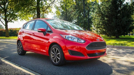 Ford-Fiesta-hatchback-2015.jpg