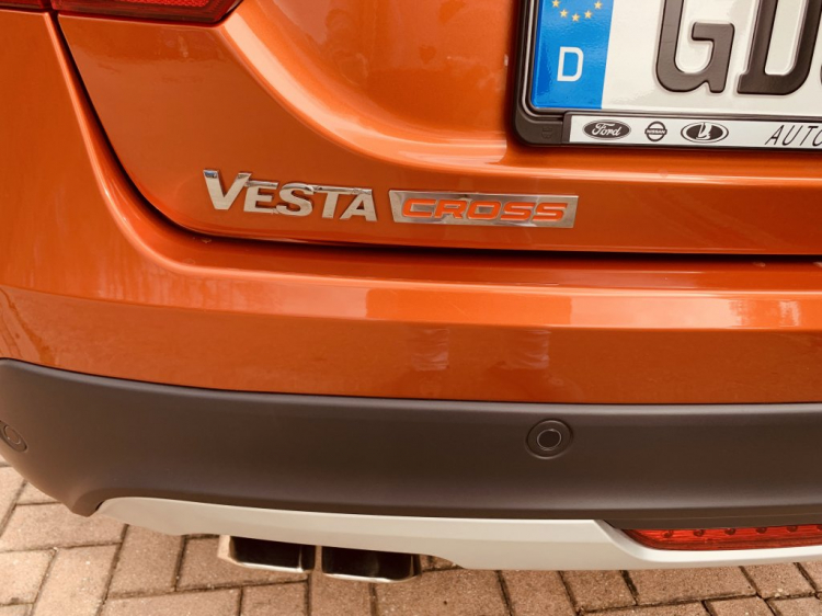 Lada vesta chạy ngon quá mấy anh