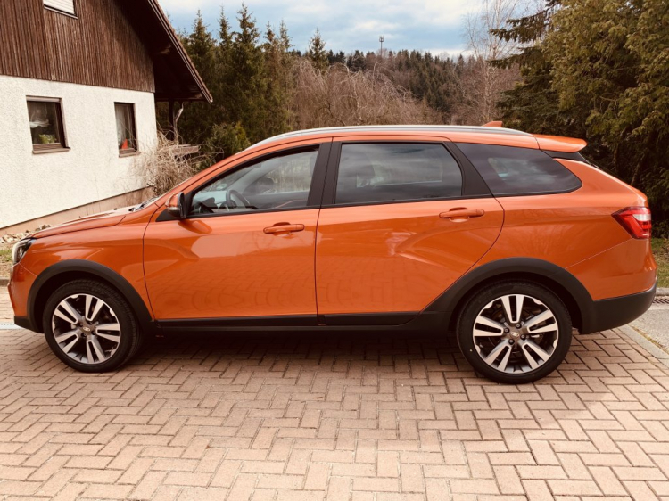 Lada vesta chạy ngon quá mấy anh Lada vesta chạy ngon quá mấy anh