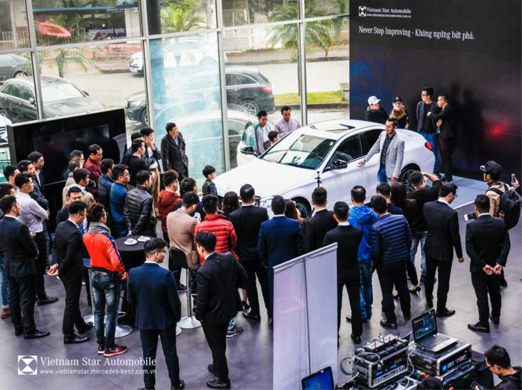 Ấn tượng với Mercedes C-Class 2019 trong chuỗi sự kiện ra mắt của Vietnam Star Ấn tượng với Mercedes C-Class 2019 trong chuỗi sự kiện ra mắt của Vietnam Star